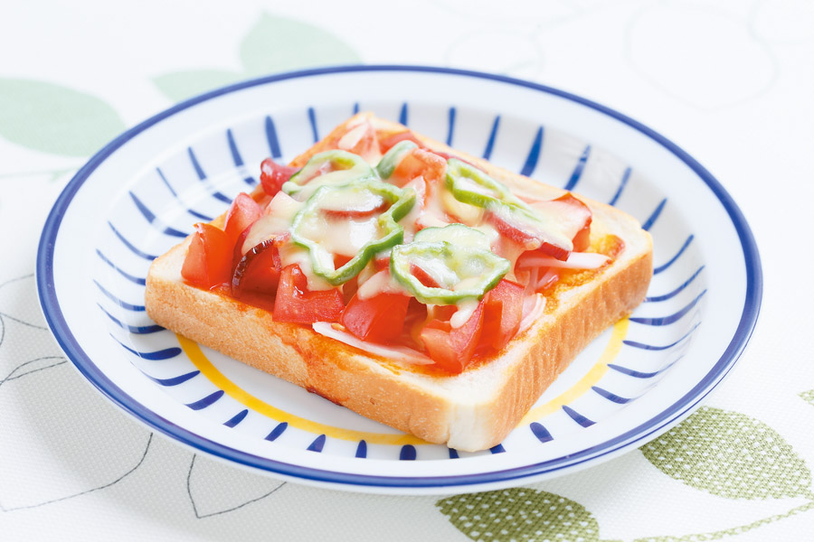 カルパスとトマトのピザパン