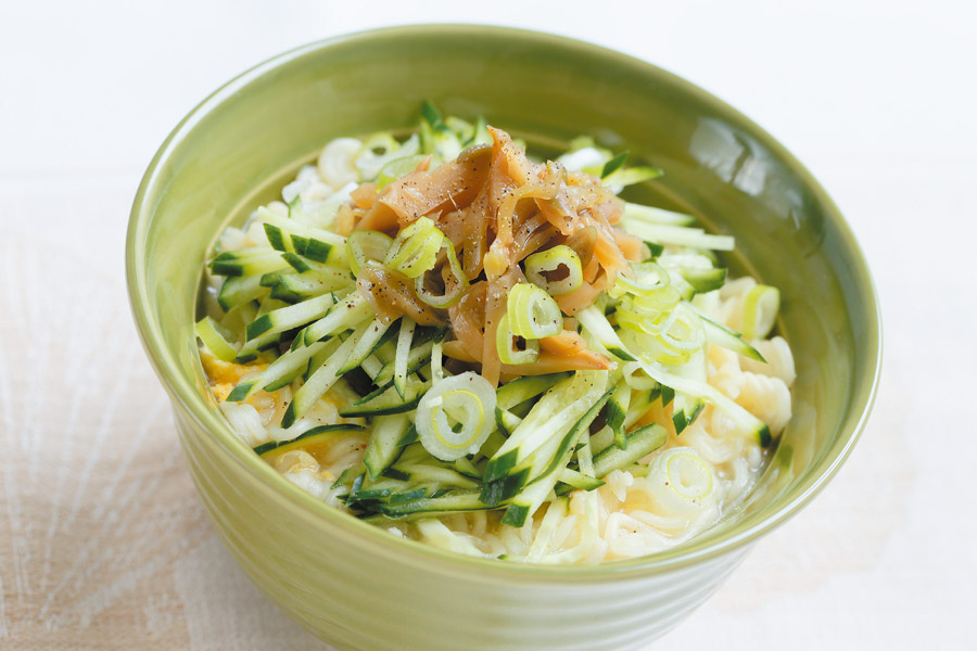 ザーサイときゅうりの塩ラーメン