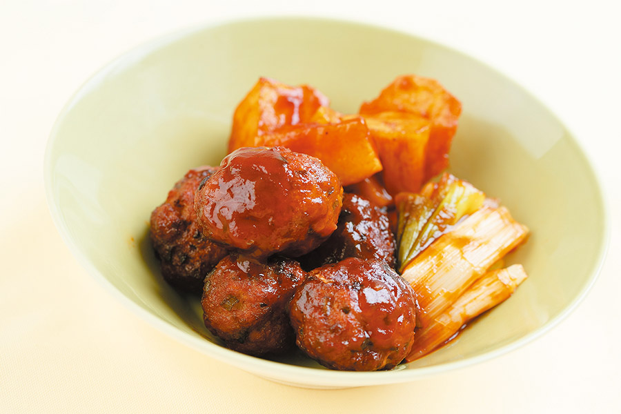 肉団子とじゃがいものケチャップあえ