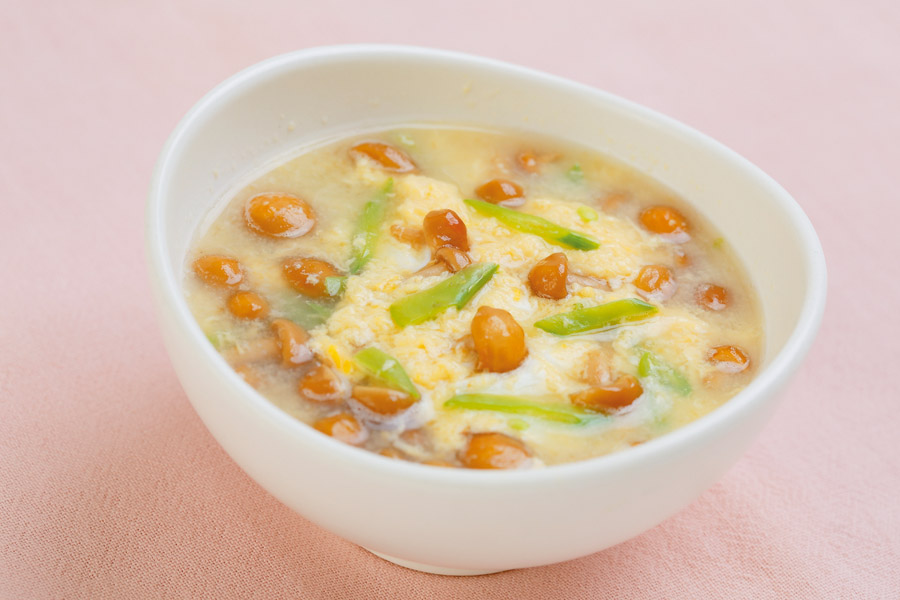 ふわふわ卵のなめこ汁