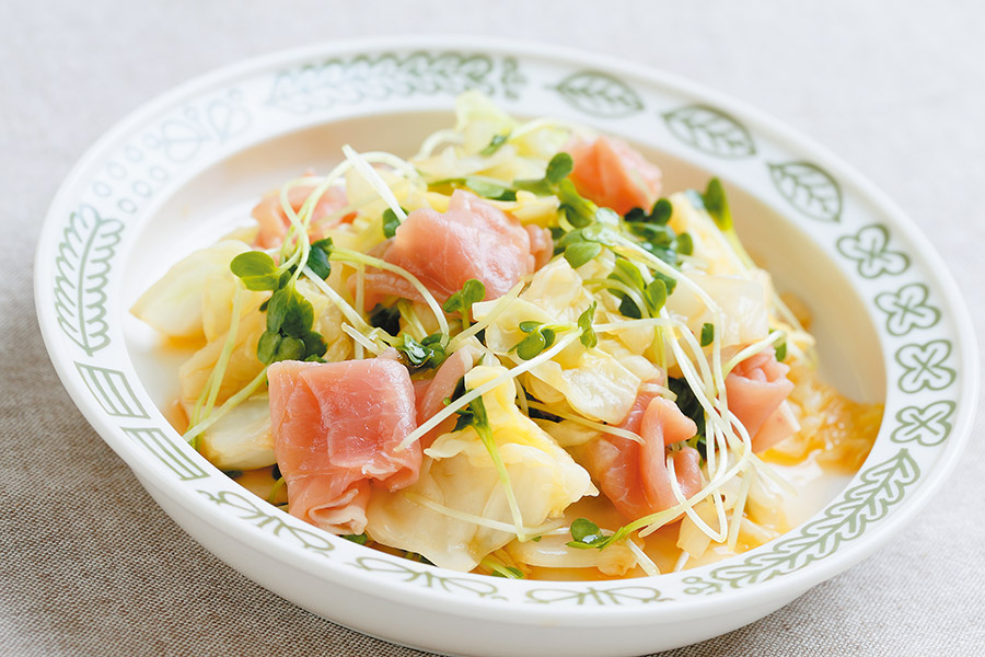 キャベツと生ハムのレモンじょうゆあえ