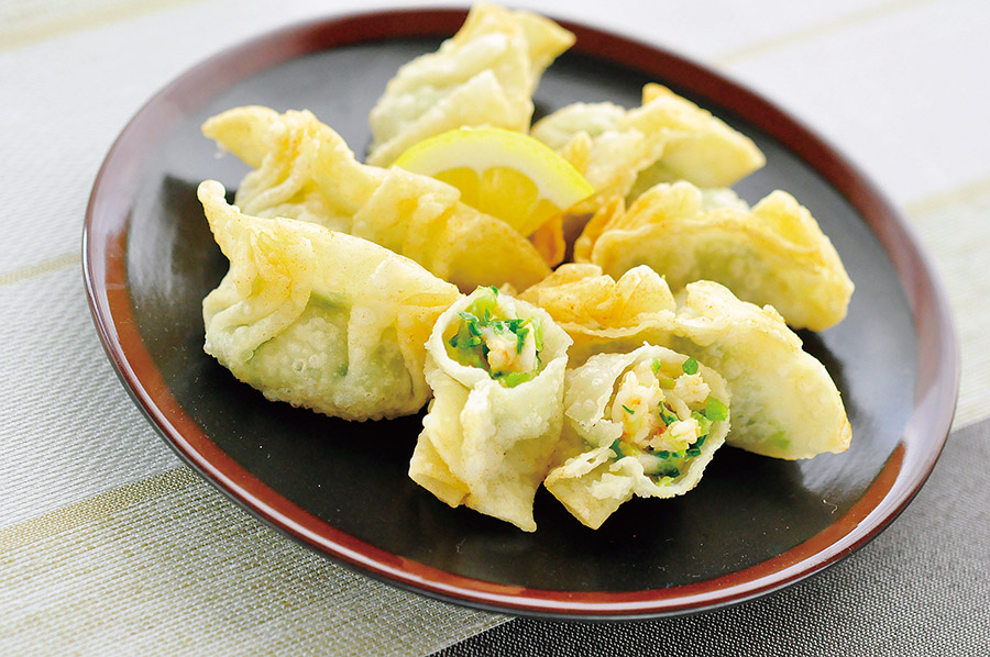 えびと春キャベツの揚げ餃子