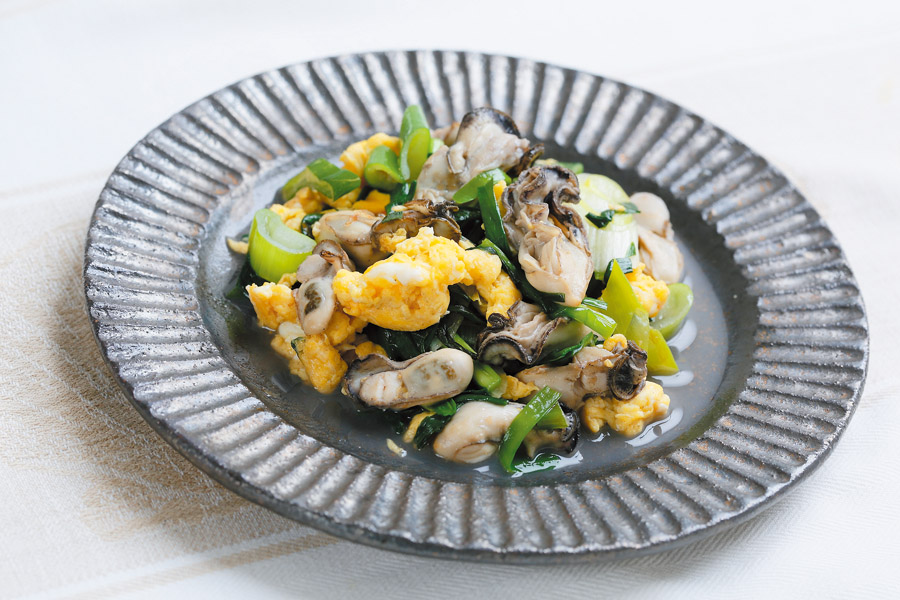 かきとにらの卵炒め