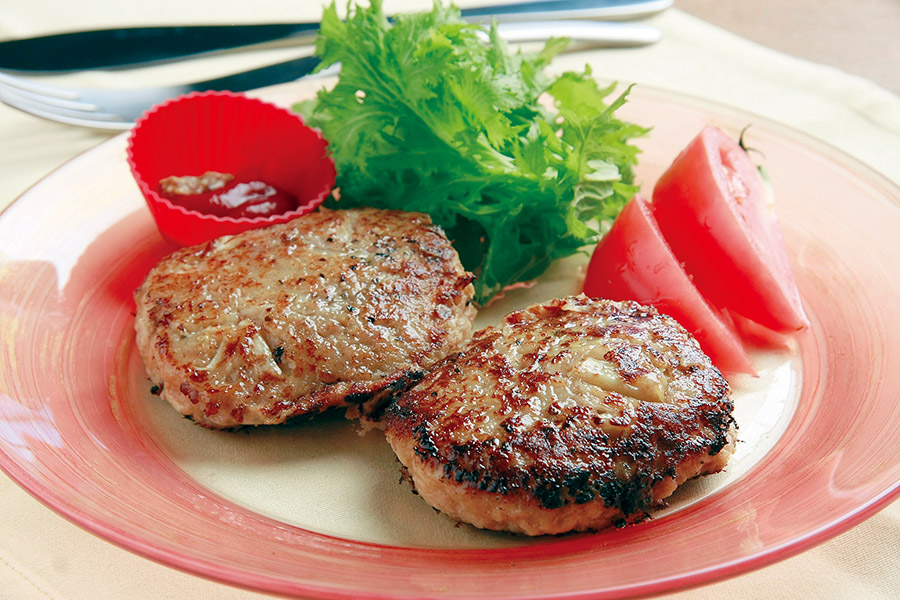 じゃがいもとキャベツ入りハンバーグ