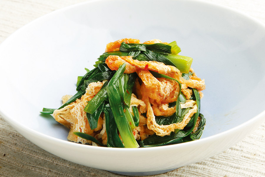 にらと小揚げの豆板醤風味