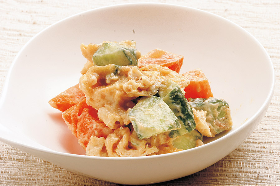 にんじんときゅうりのごま風味あえ