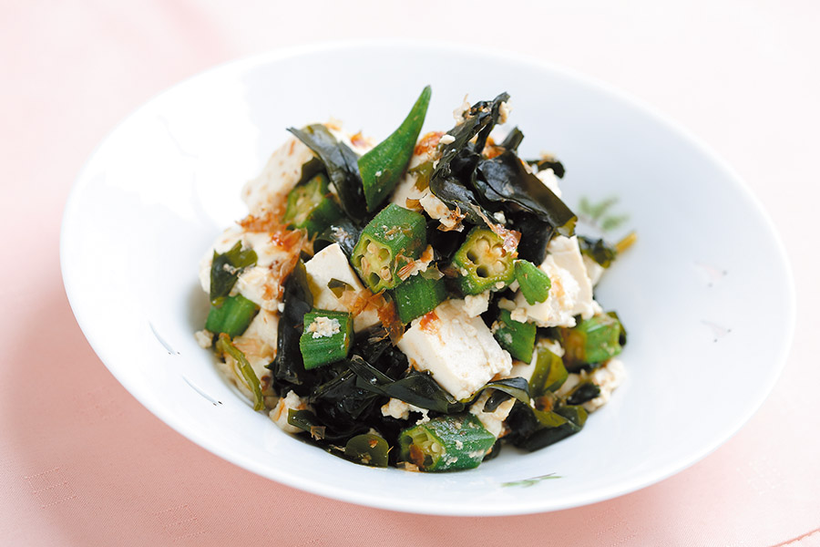 オクラとわかめの豆腐サラダ