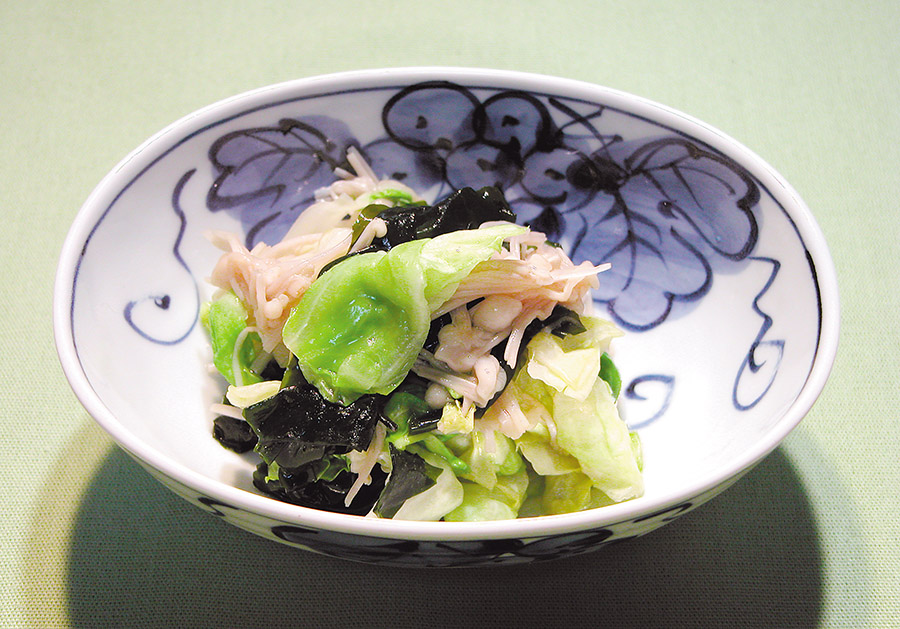 キャベツとわかめのサラダ風味漬け