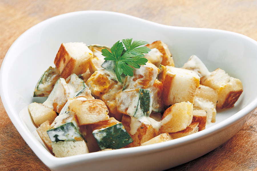 クルトンとかぼちゃのサラダ