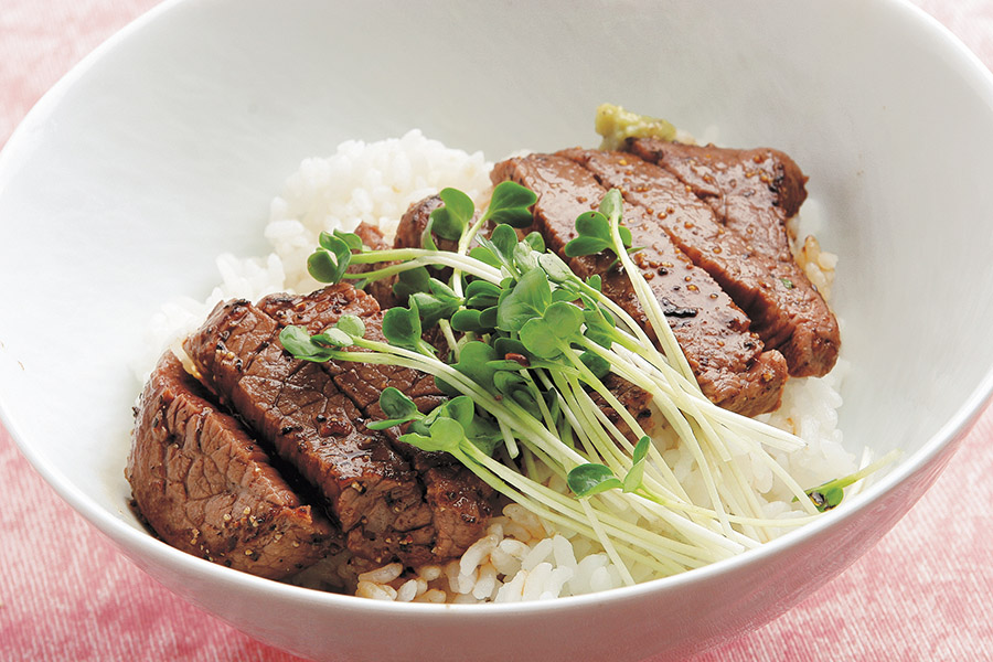 牛のステーキ丼