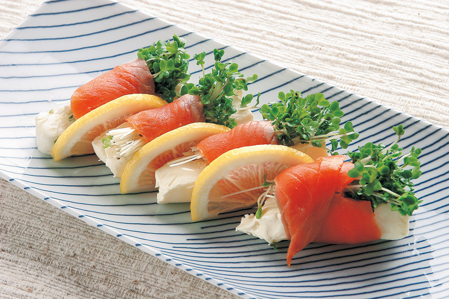 スモークサーモンのクリームチーズ巻き