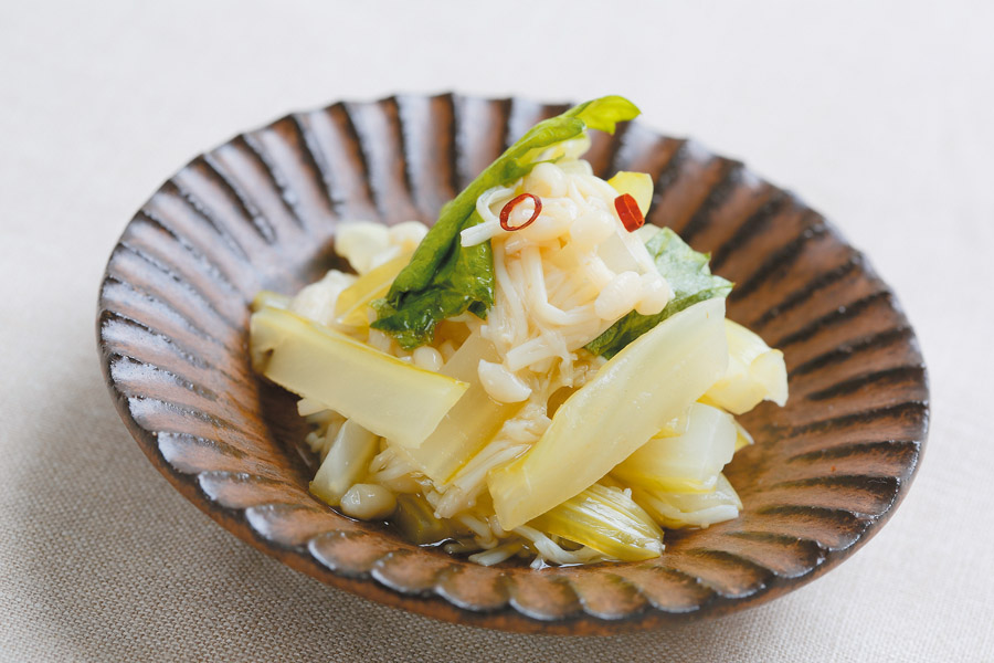 セロリの甘酢漬け