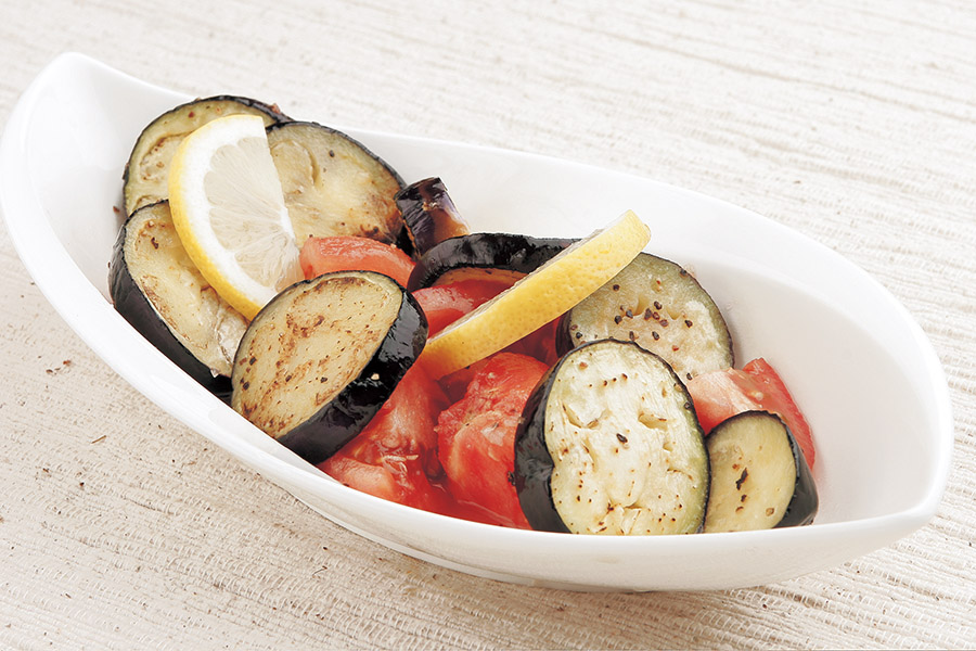 トマトと焼きなすのサラダ