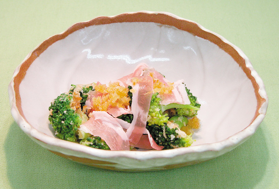 春雪生ベーコンとブロッコリーのポロネーズ