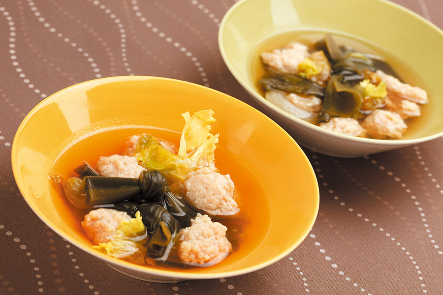 むすび昆布と鶏団子のスープ