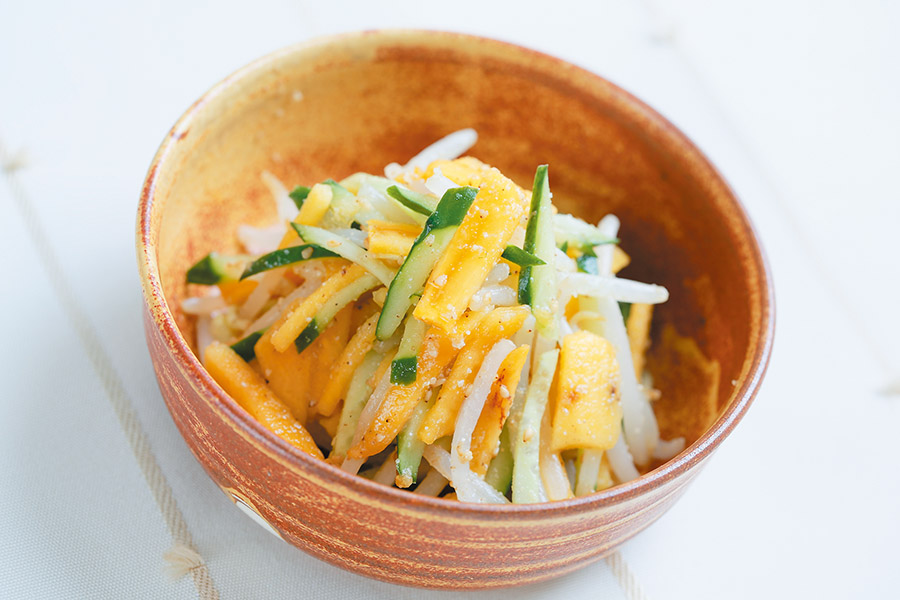 柿のごま酢あえ