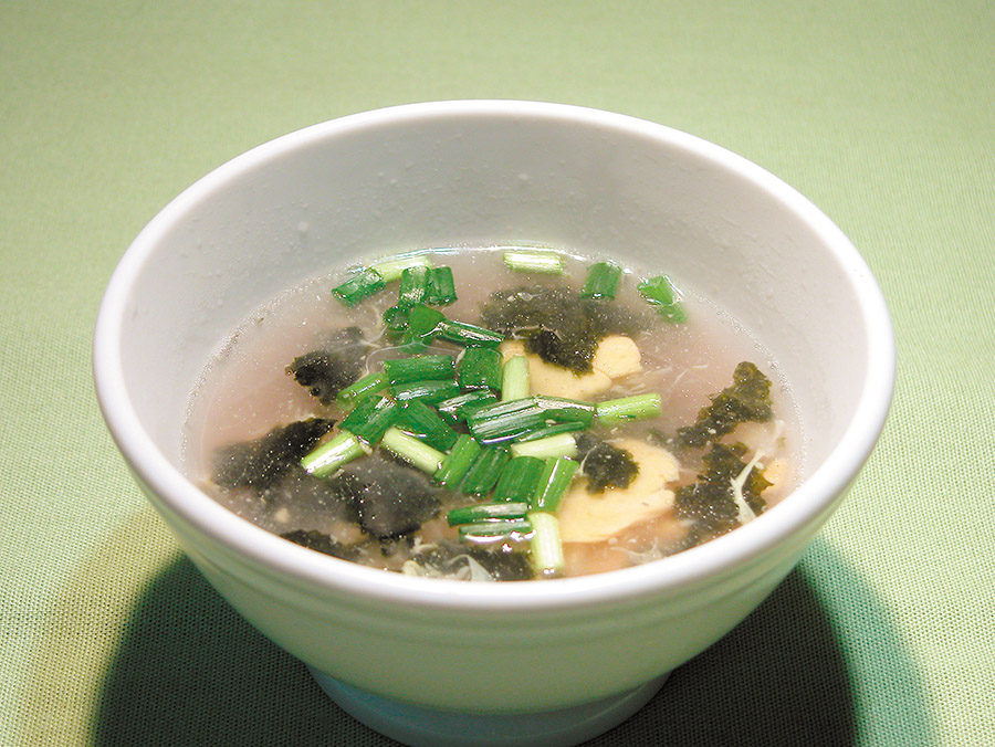 海苔と卵の即席スープ