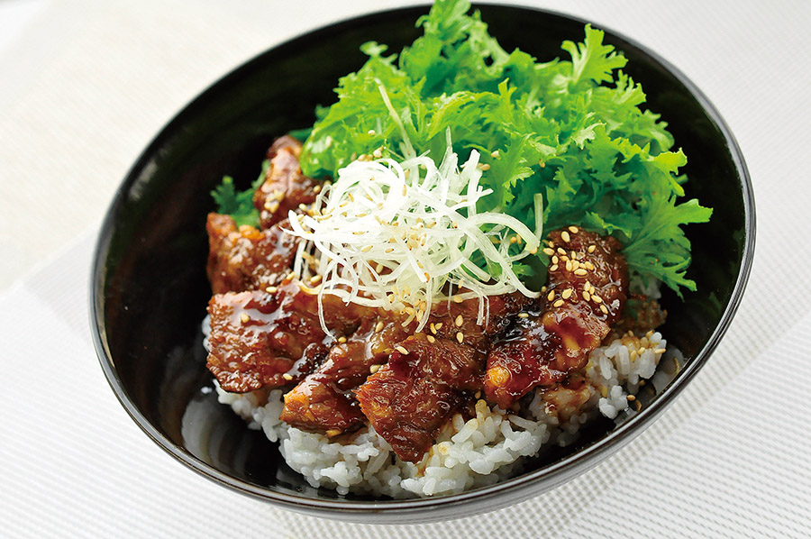 牛カルビとわさび菜の丼