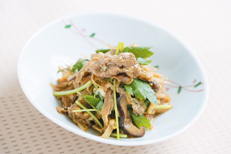 牛肉とごぼうの柳川風