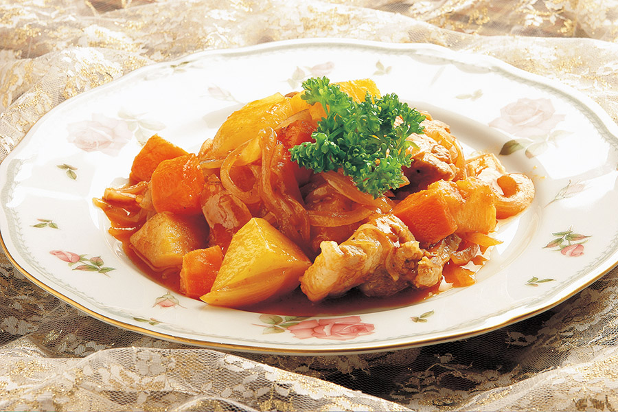 玉ねぎと揚げじゃがのポークチャップ風