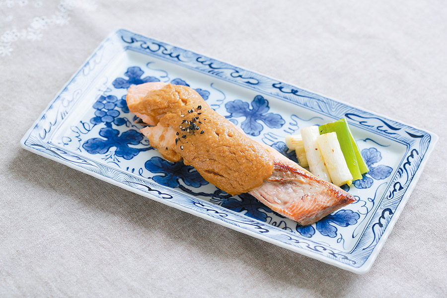 生鮭のごまみそ焼き