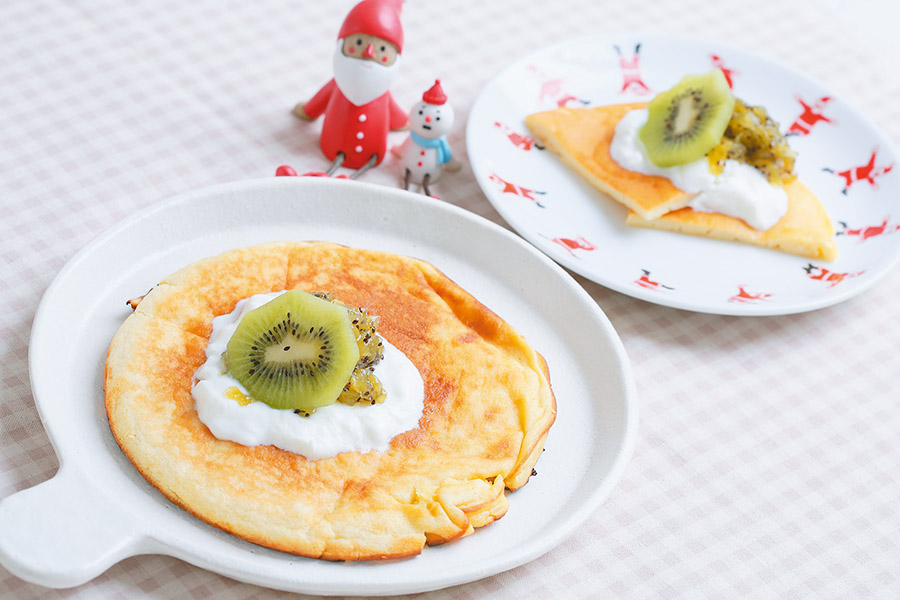 豆乳入りホットケーキ キウイソース添え