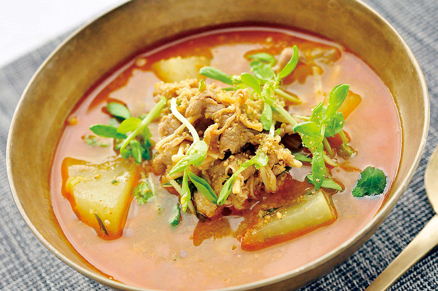 豚肉と大根の辛みそスープ