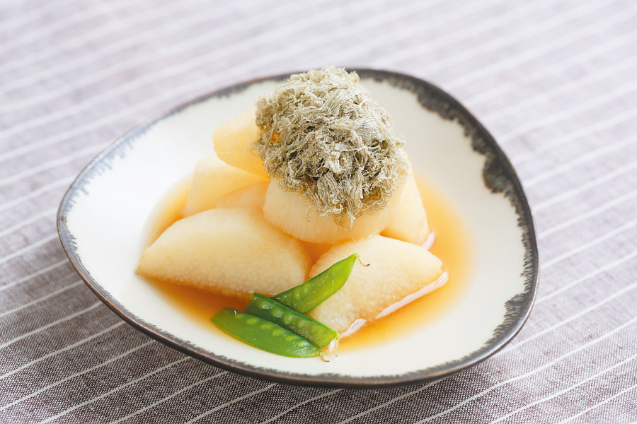 長いものうま煮 とろろ昆布のせ