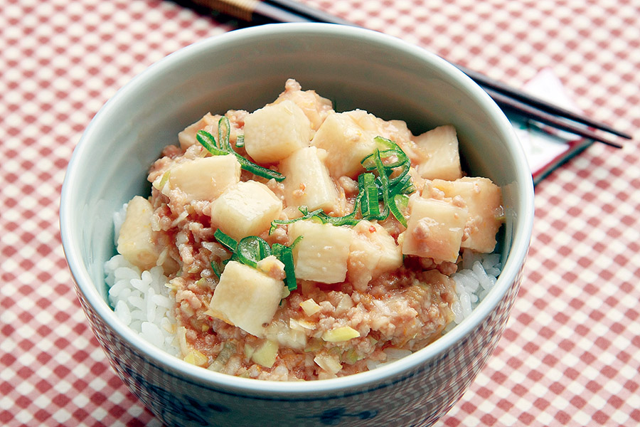 長いもの麻婆丼
