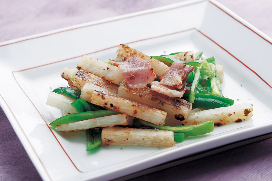 長いもとベーコンの塩きんぴら