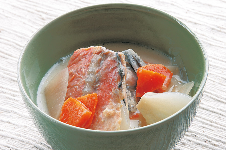 鮭あらの豆乳汁