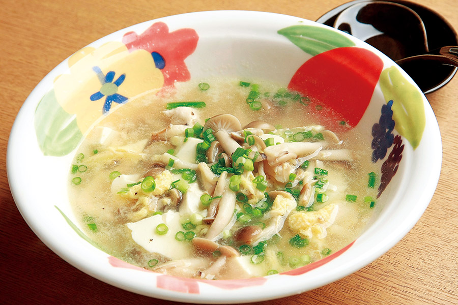 鶏肉としめじの中華スープ