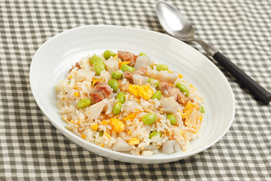 鶏肉と枝豆のチャーハン