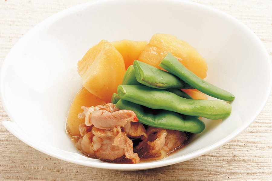 じゃがいもと鶏肉の炒り煮