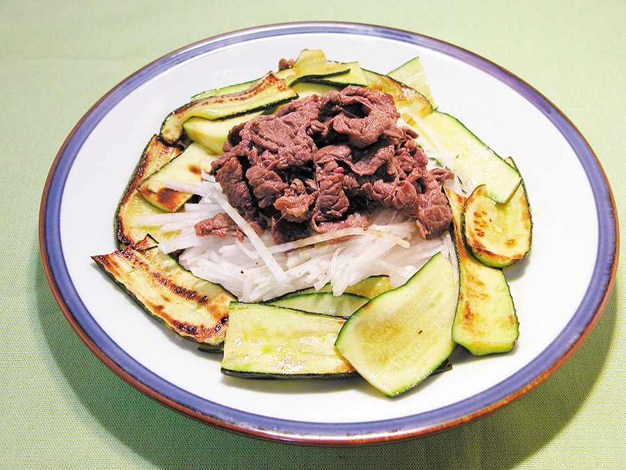 ズッキーニの焼き肉サラダ