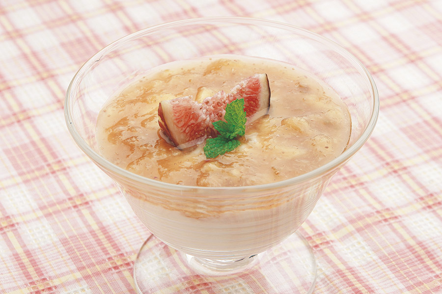 ヨーグルトのいちじくソース