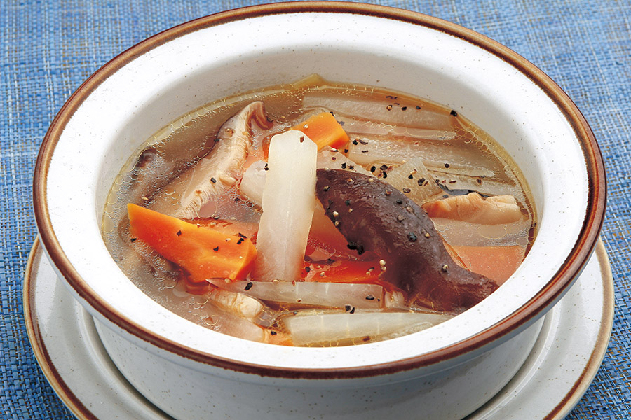大根とにんじんの中華風スープ