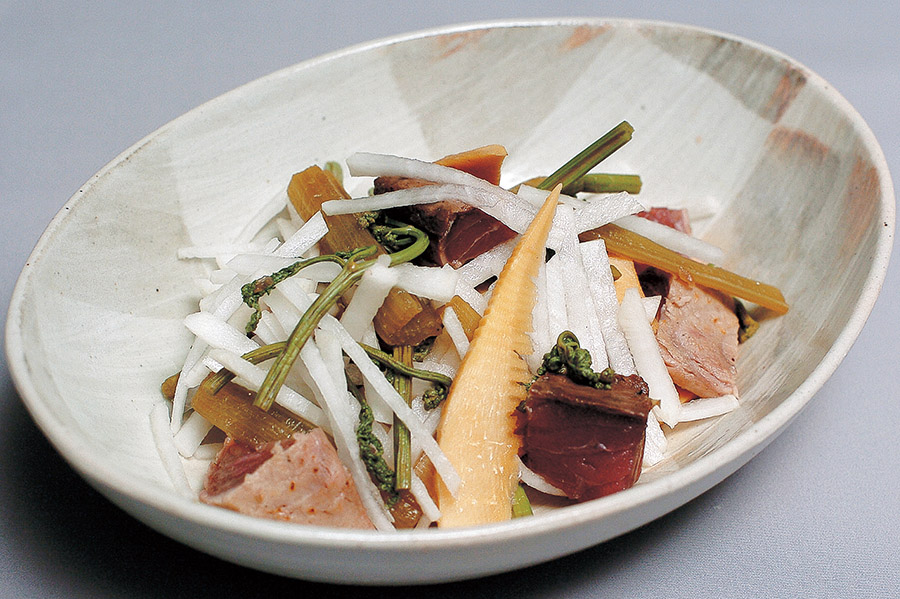 山菜とかつおの春サラダ