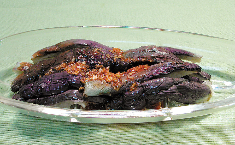 揚げなすのねぎソースがけ