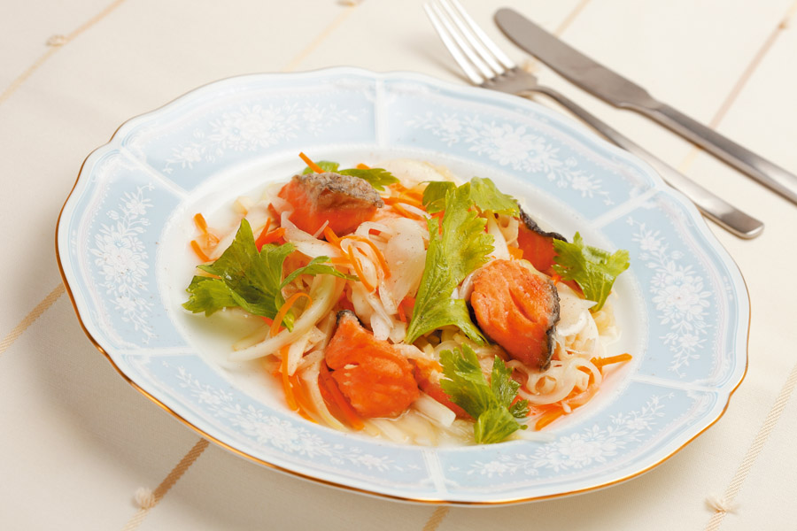 鮭と秋野菜たっぷりのマリネ