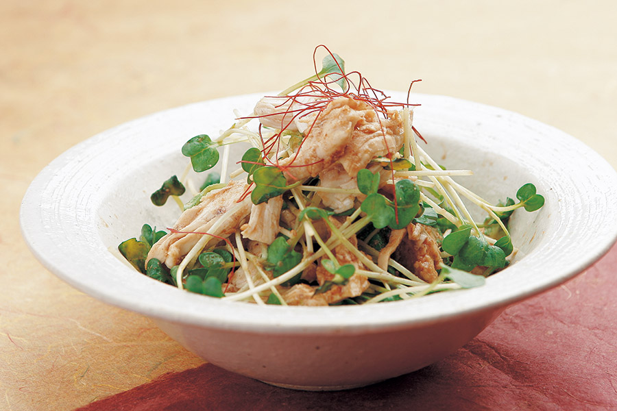 蒸し鶏とかいわれの韓国風