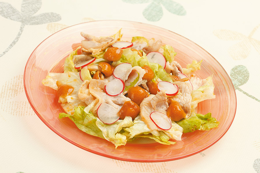 豚肉となめこのからしじょうゆサラダ