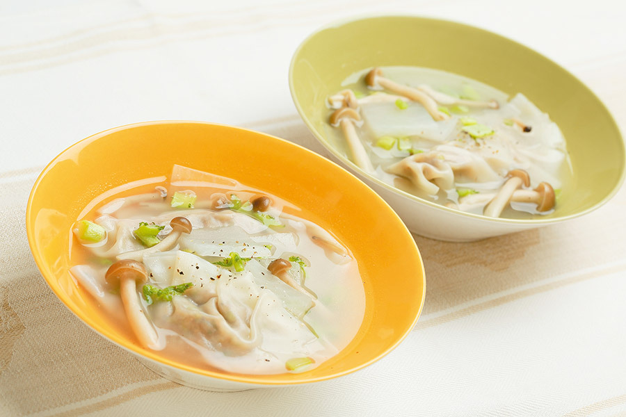 餃子入り野菜スープ