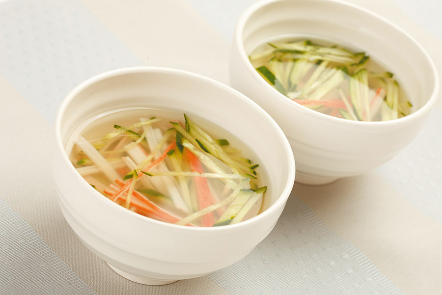 きゅうりとかにかまの冷やし汁