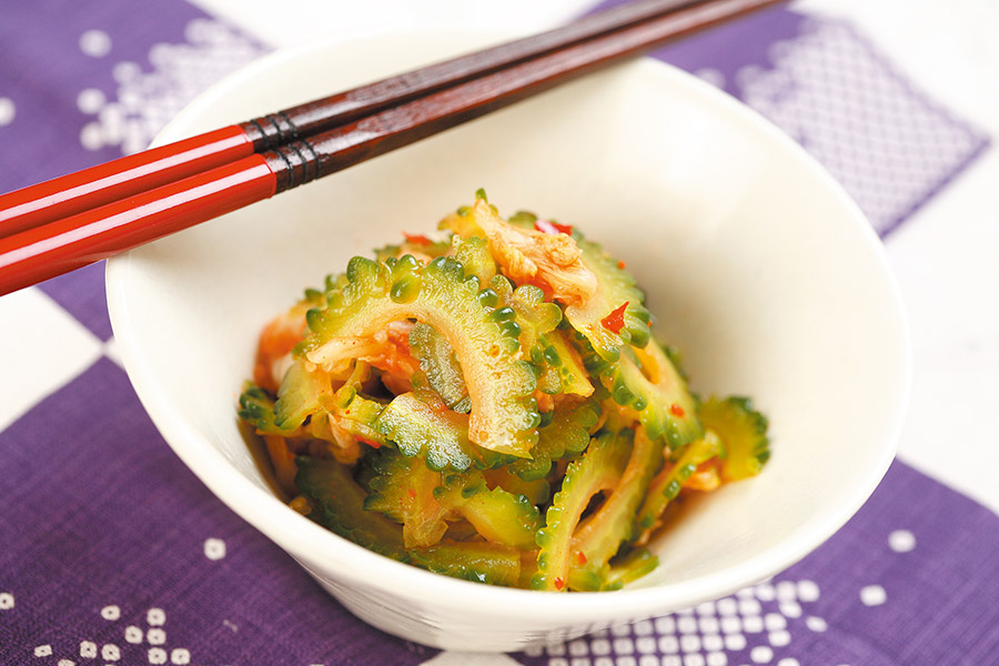 キムチとゴーヤのあえもの