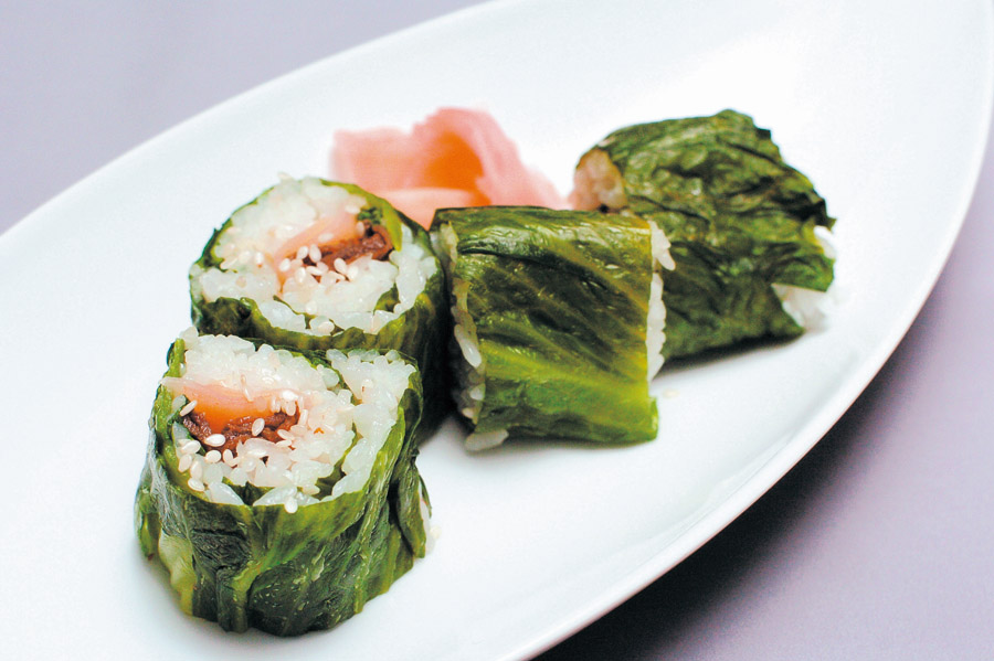 牛しぐれ煮のレタス巻き寿司