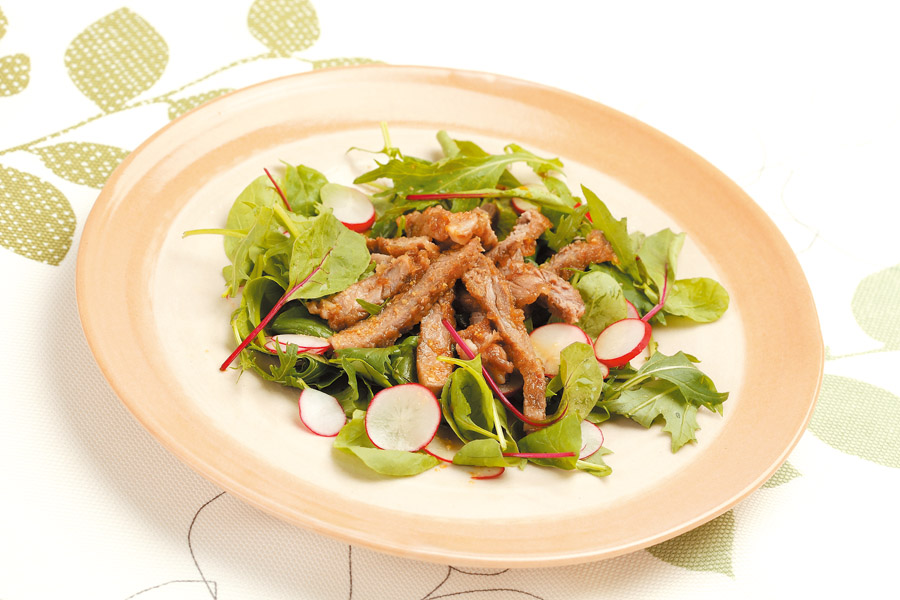 牛肉のわさび入り酢じょうゆサラダ