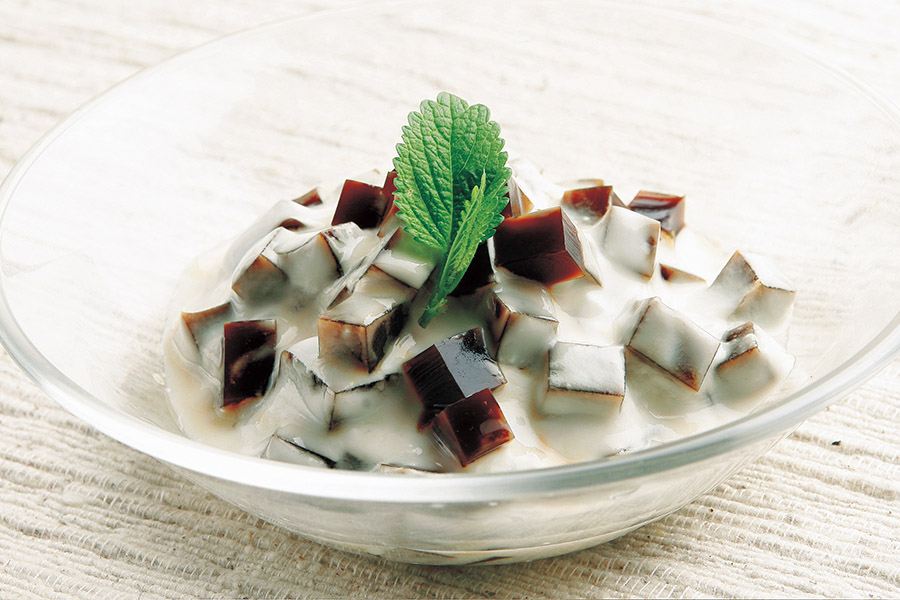 ヨーグルトとコーヒー寒天のパフェ