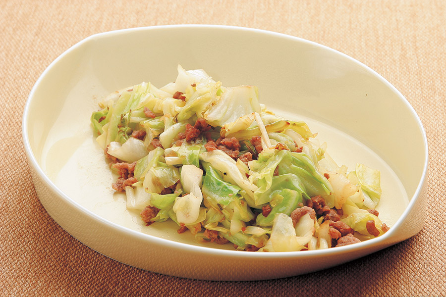 春キャベツと肉そぼろのあえもの