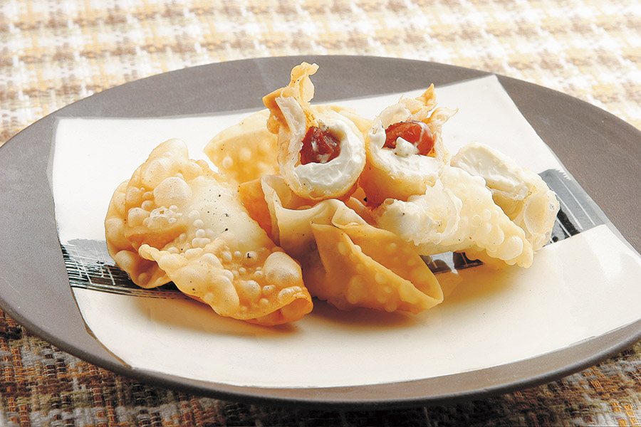 甘納豆とクリームチーズのパリパリ揚げ